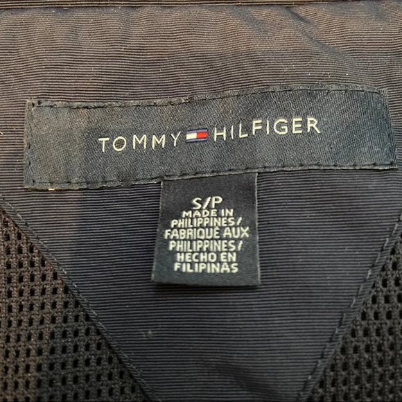 Tommy Hilfiger  men’s hooded navy blue‎ windbreaker jacket in size small - Picture 9 of 13